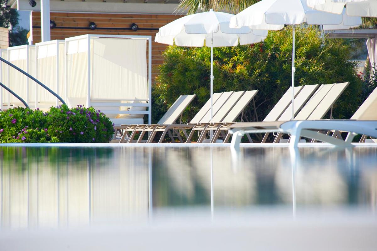 Piscina en o cerca de BG Tonga Tower