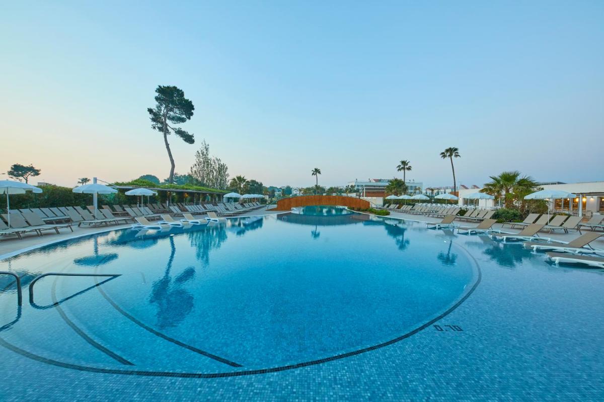 Piscina en o cerca de BG Tonga Tower