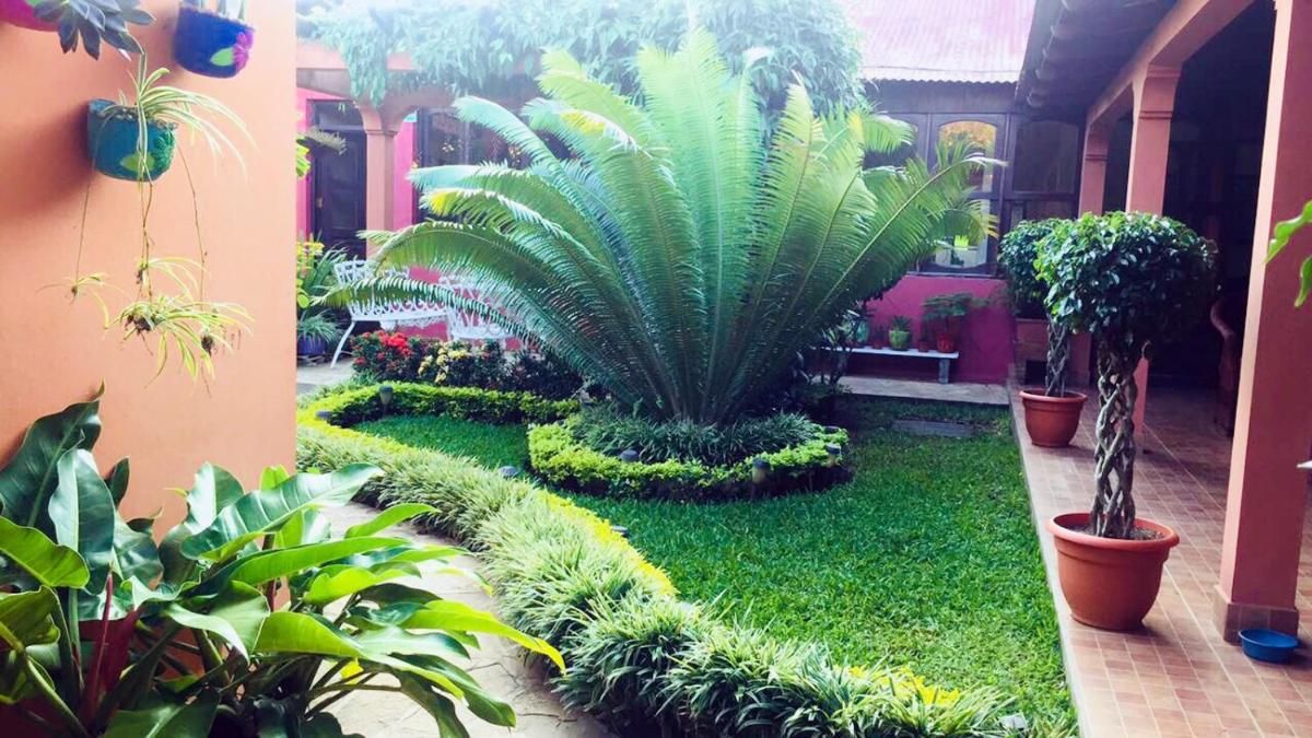 La Residencia Inn - Housity