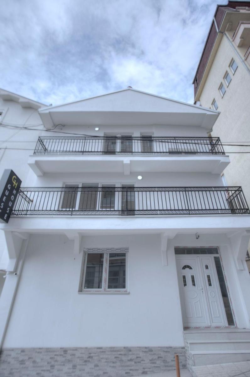 Suitetrails - Guest House Prishtine