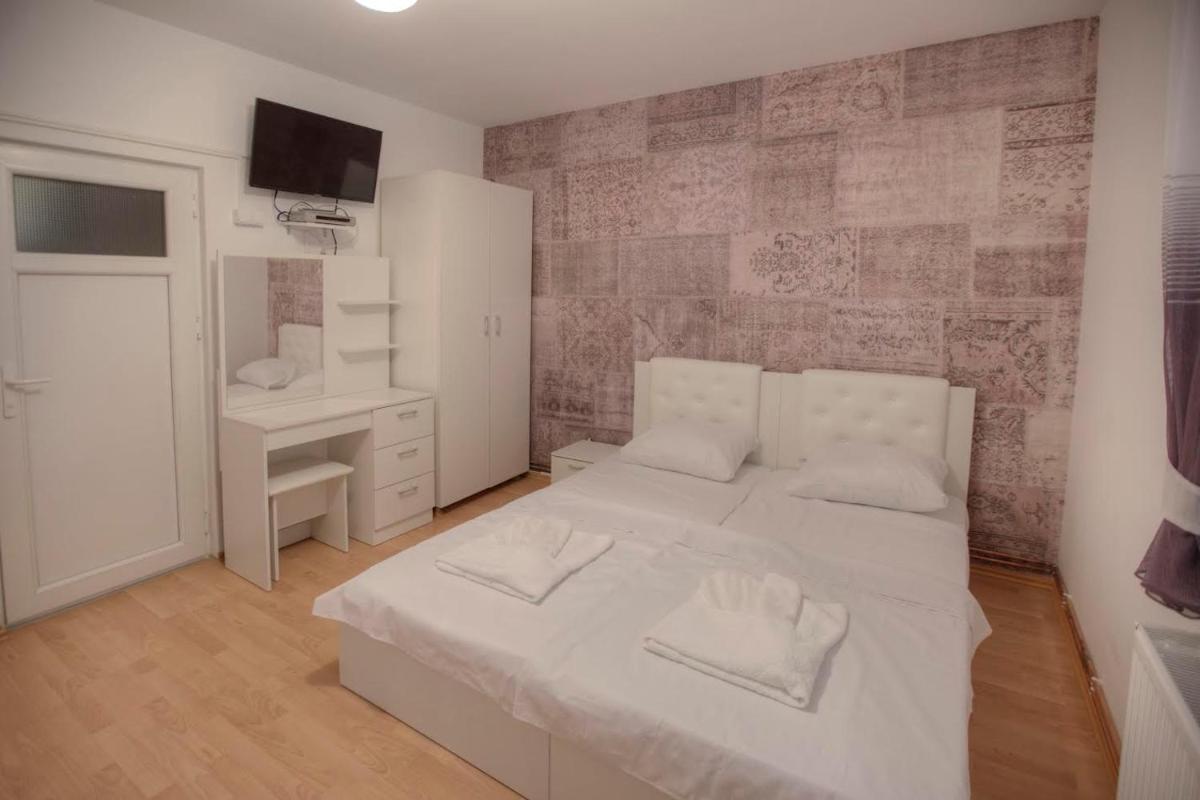 Suitetrails - Guest House Prishtine