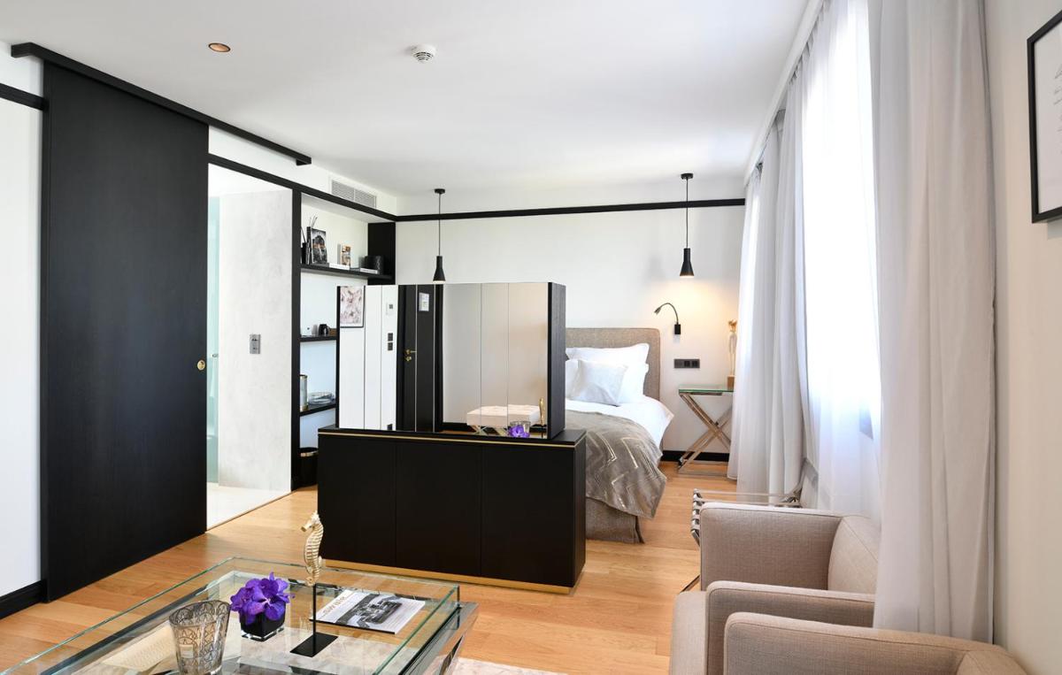 Cuisine ou kitchenette dans l'établissement Hôtel Restaurant le Touring - Teritoria