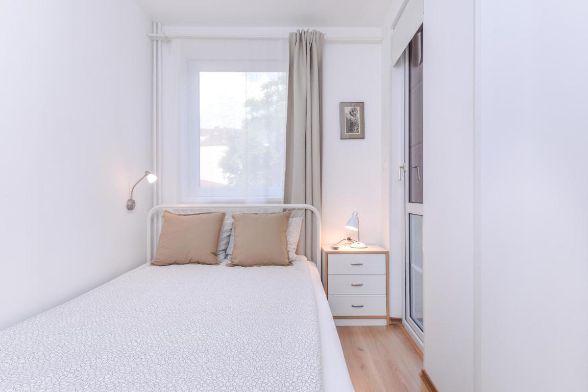 Eleganto - Two Bedroom, Top Central, Stylish Apartment - Housity
