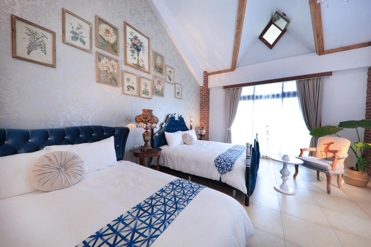 Black Chimney - Housity