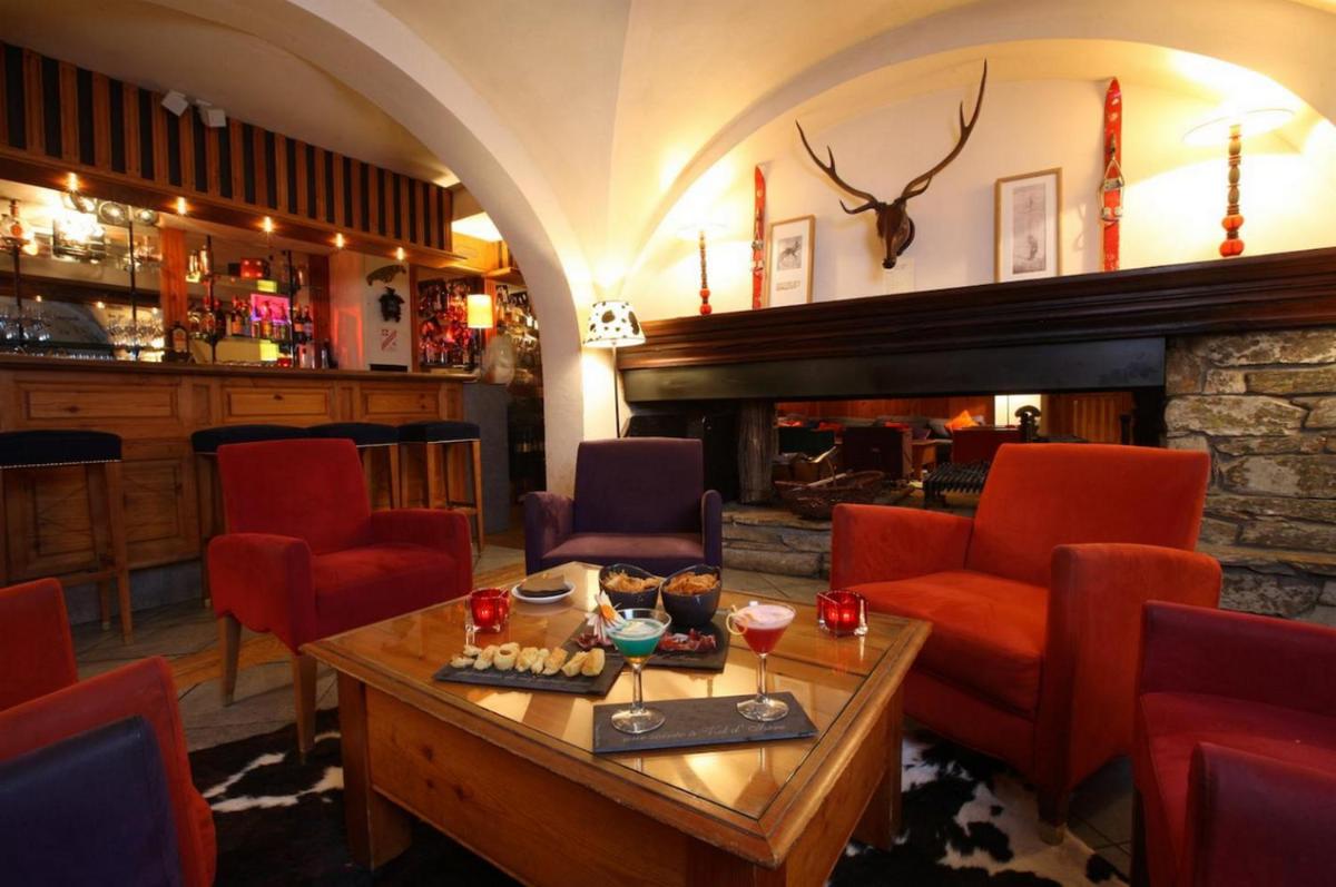 Coin salon dans l'établissement La Savoyarde