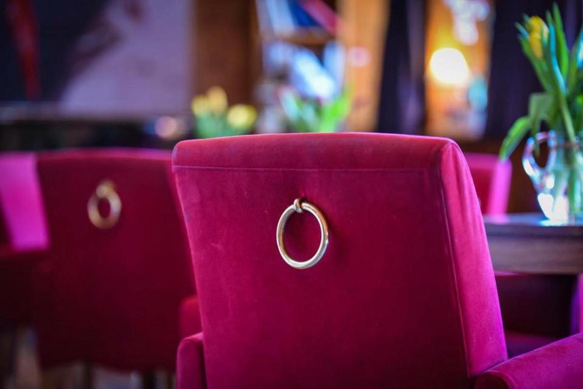 Coin salon dans l'établissement La Savoyarde