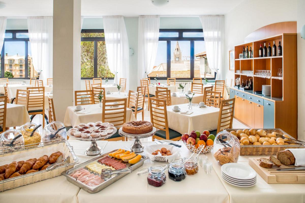 Hotel Europa - Housity