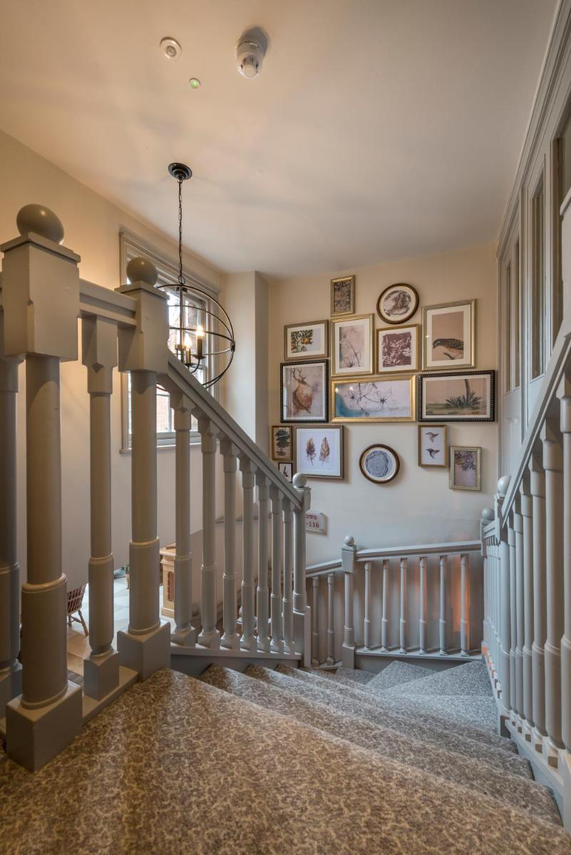 The Three Swans Hotel, Hungerford, Berkshire - Housity