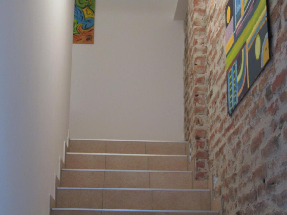 Apartment & Room Renee - Housity