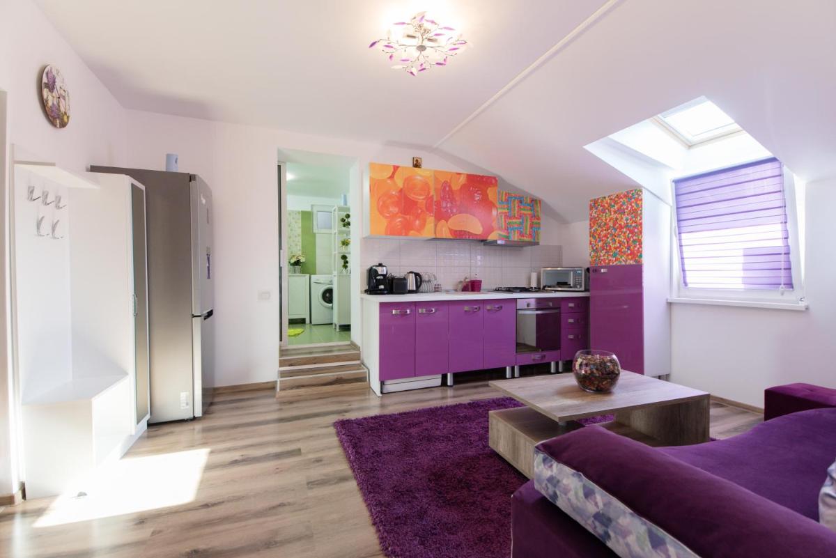 Queen Holiday Apartment - Housity