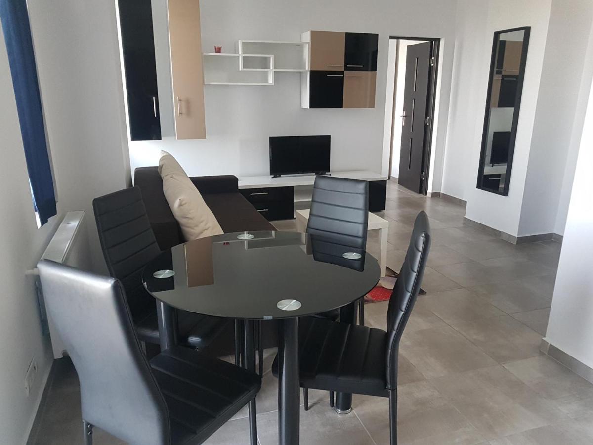 SummerHouse Apartments - Hizvo