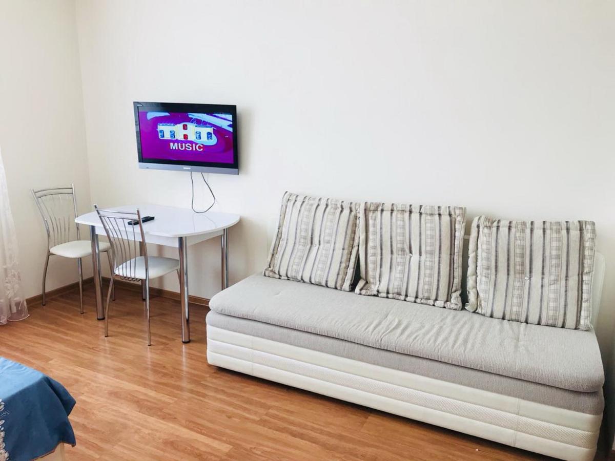 Apartamienty na savinykh 4a - Housity