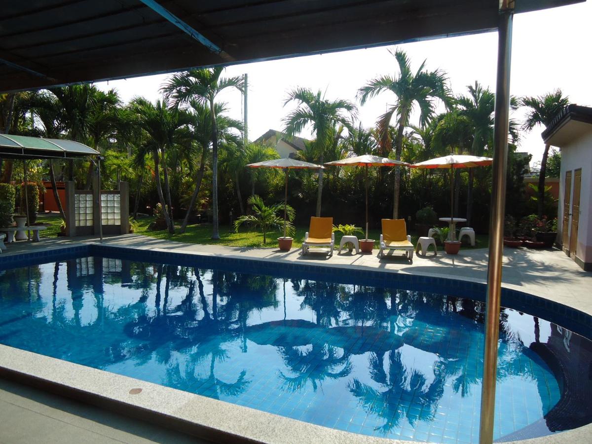 Lonops Gay Paradise - Housity
