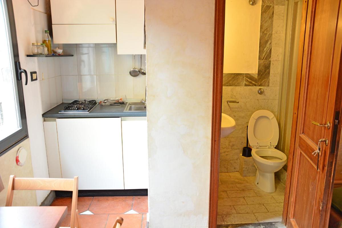 Alessandro's Small Apartment - Housity