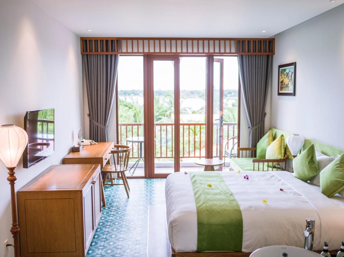 Vinh Hung Old Town Hotel - Housity