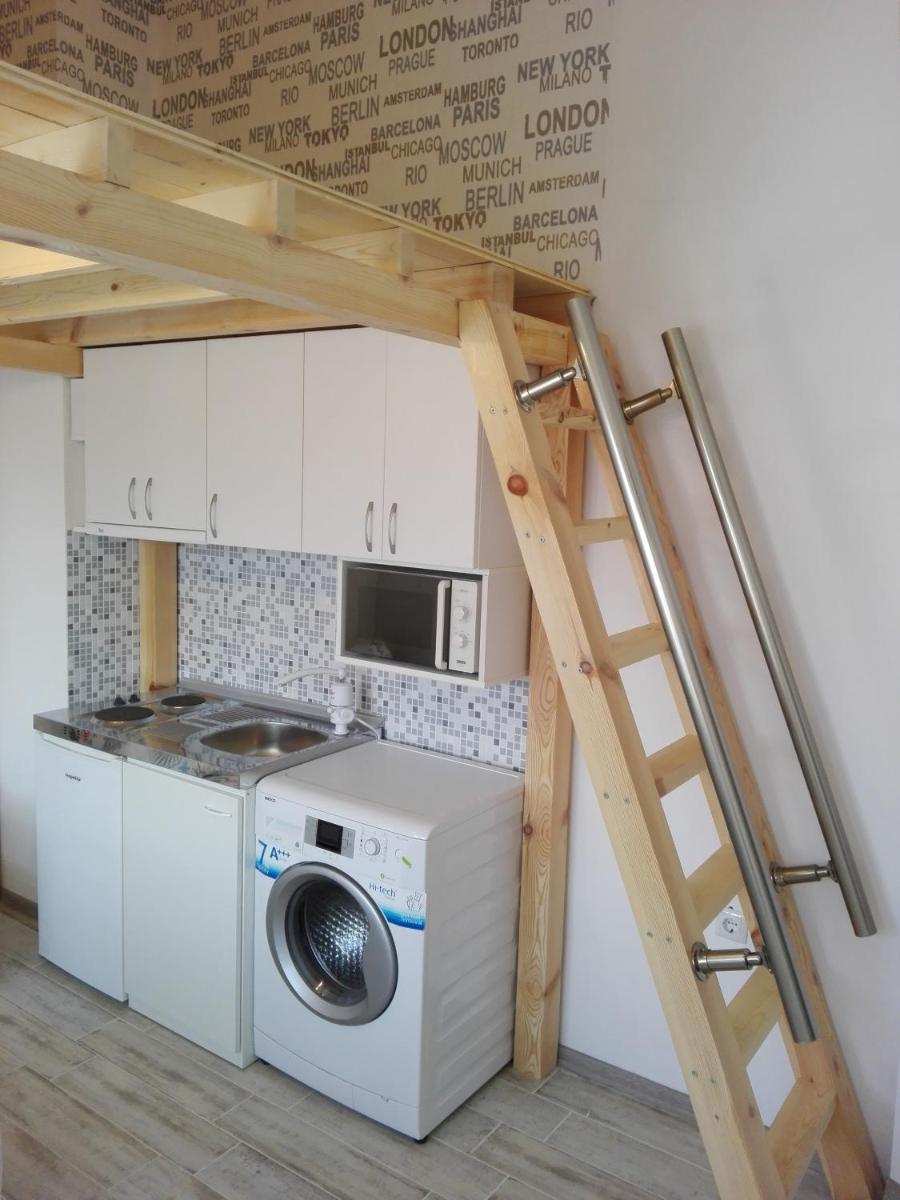 INFINITY Blue 3 - Housity