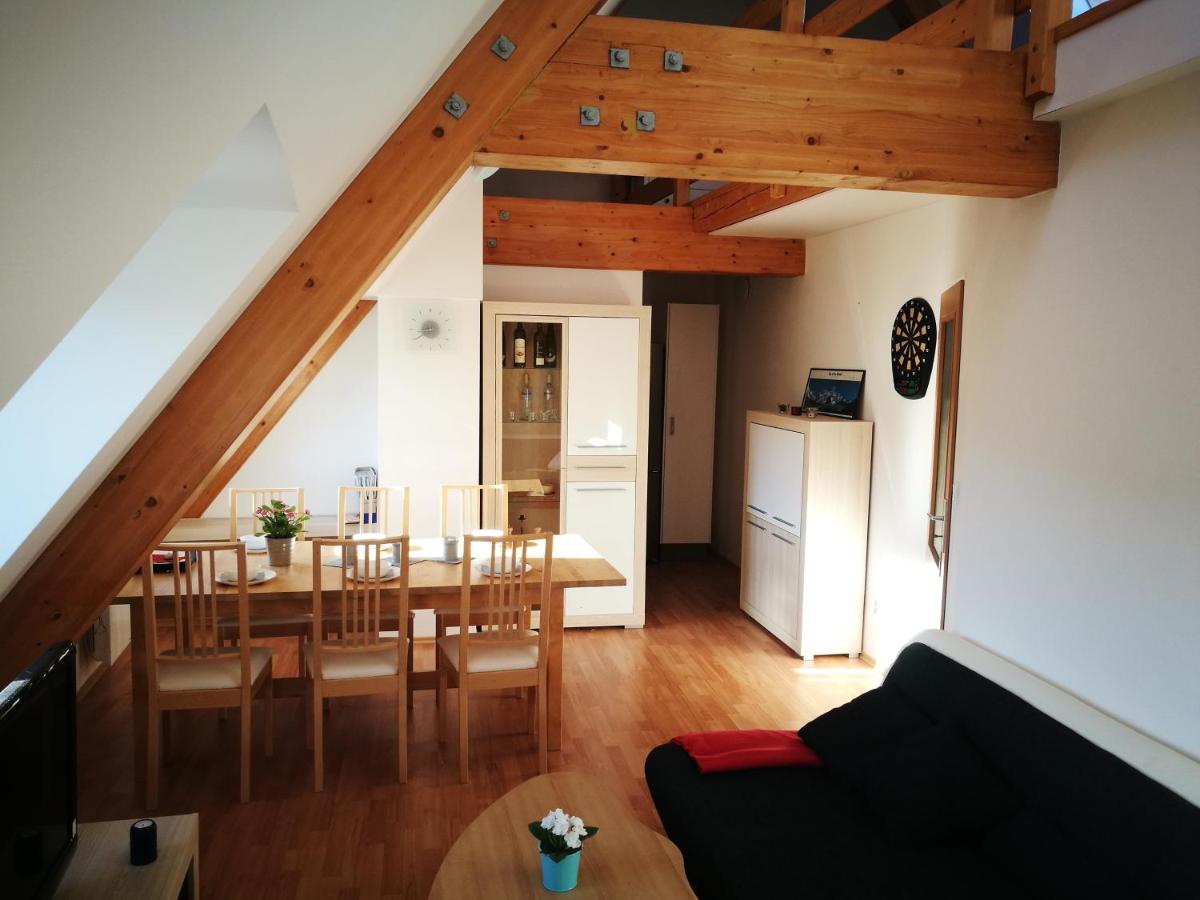 Apartmán - mezonet , Deštné - Housity