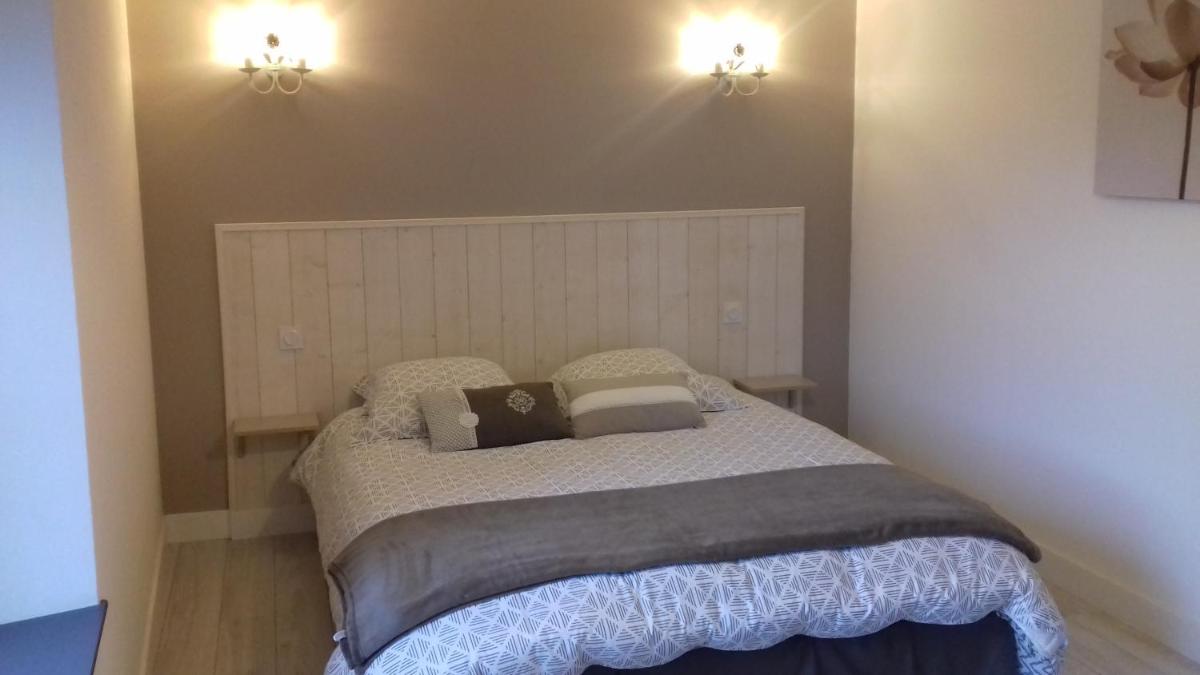 le bois du loup en brocéliande - Housity