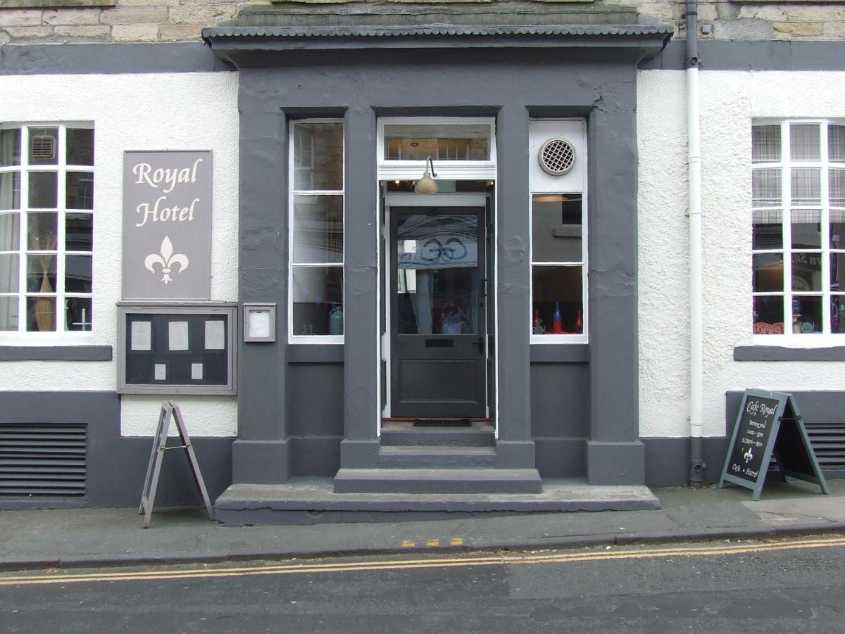 The Royal Hotel - Housity