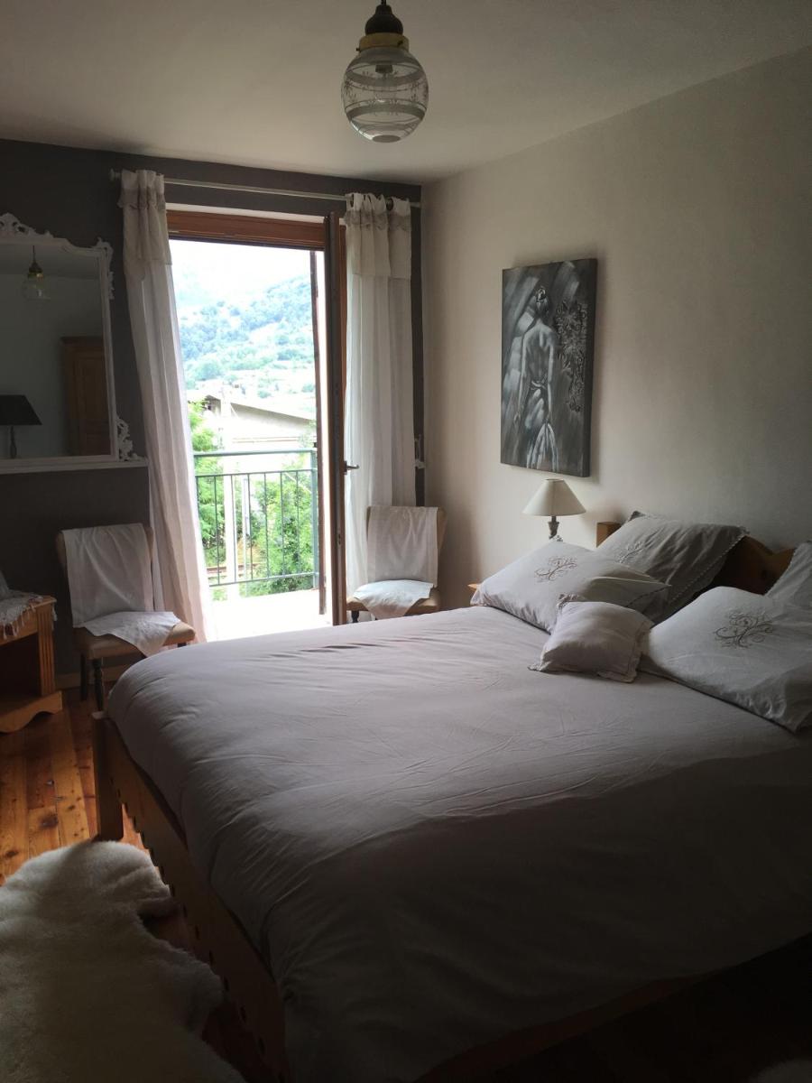 Maison de campagne dans le village - Housity