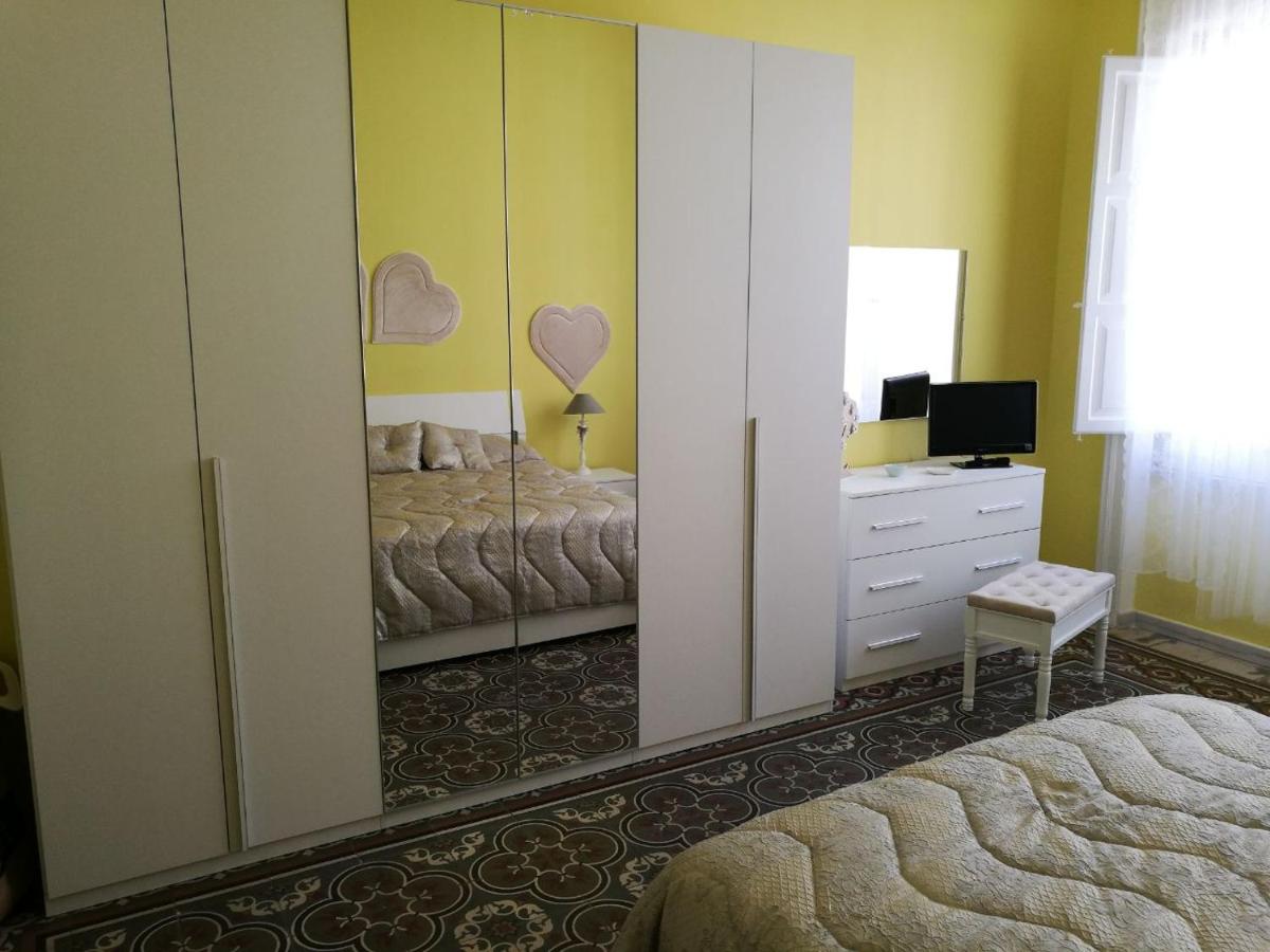 Appartamento cuore al centro di Taranto - Housity