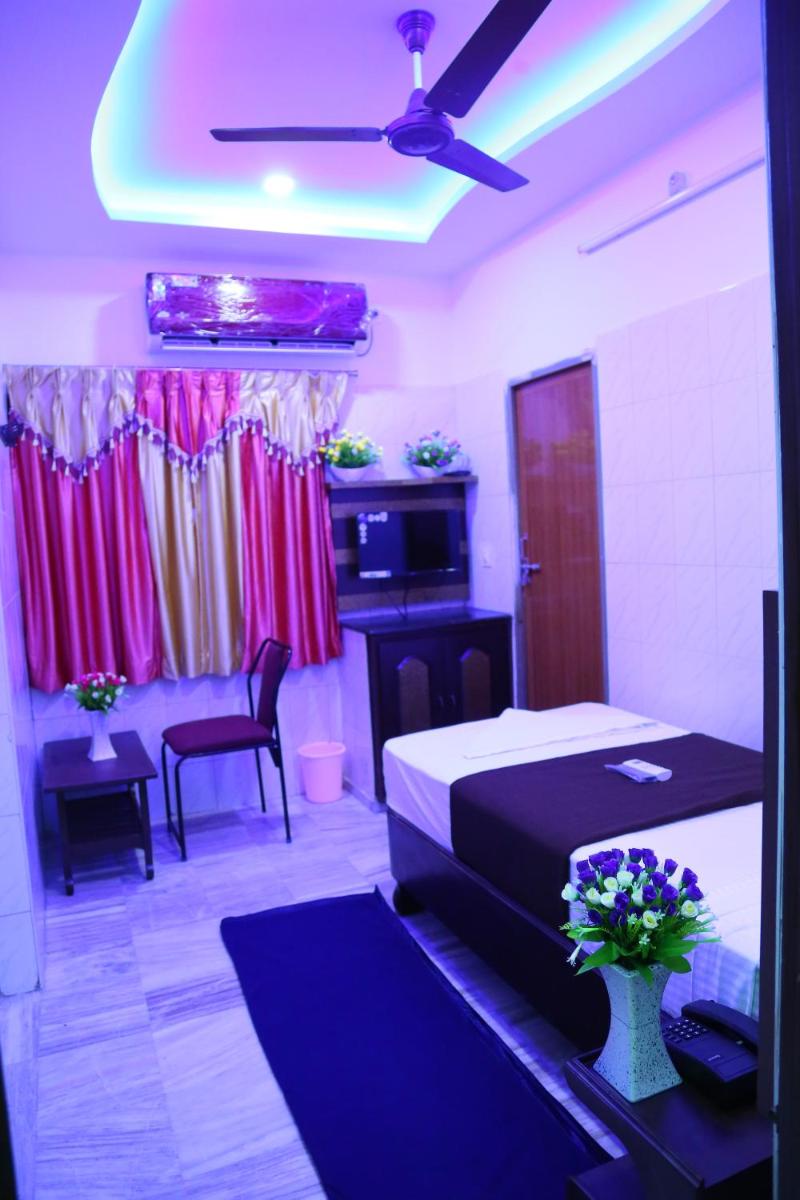 Hotel Garuda Guntur - Housity