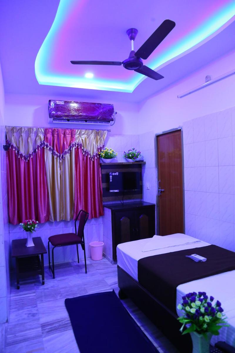Hotel Garuda Guntur - Housity