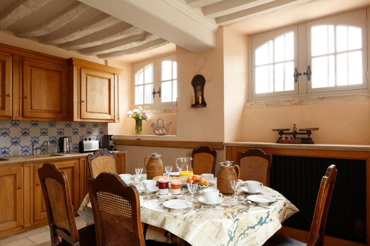 Chateau de Servigny - Housity