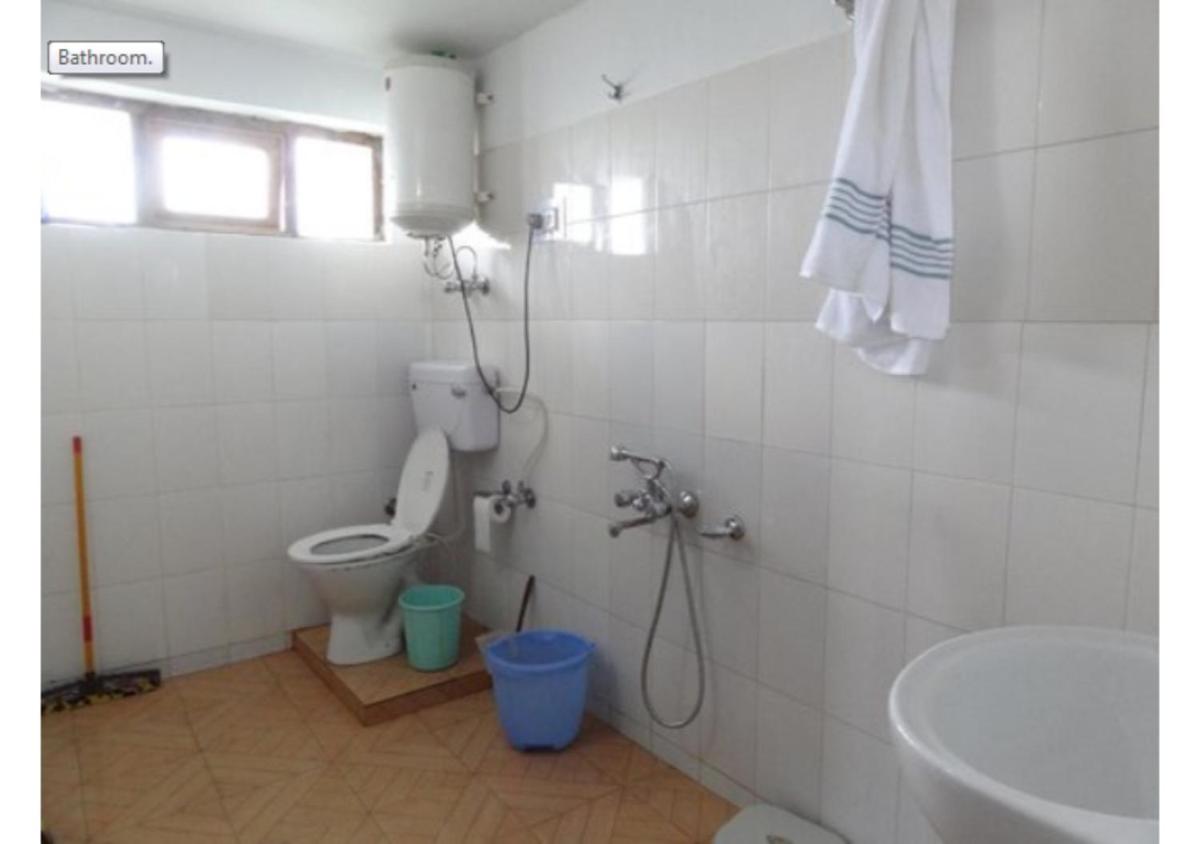 Mountain View Balcony rooms on main road Shimla - Housity