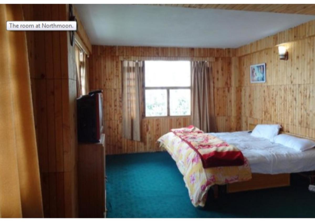 Mountain View Balcony rooms on main road Shimla - Housity