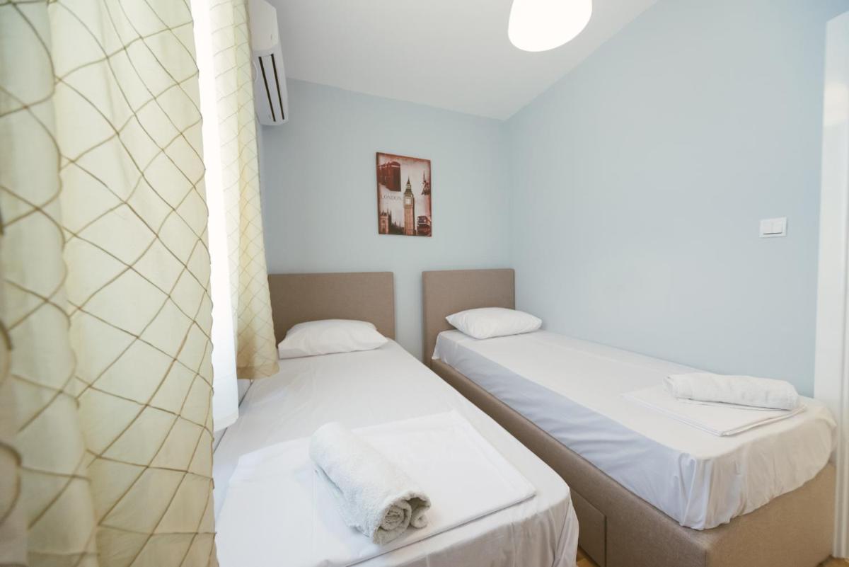 Apartment Luxury Explorer - Housity