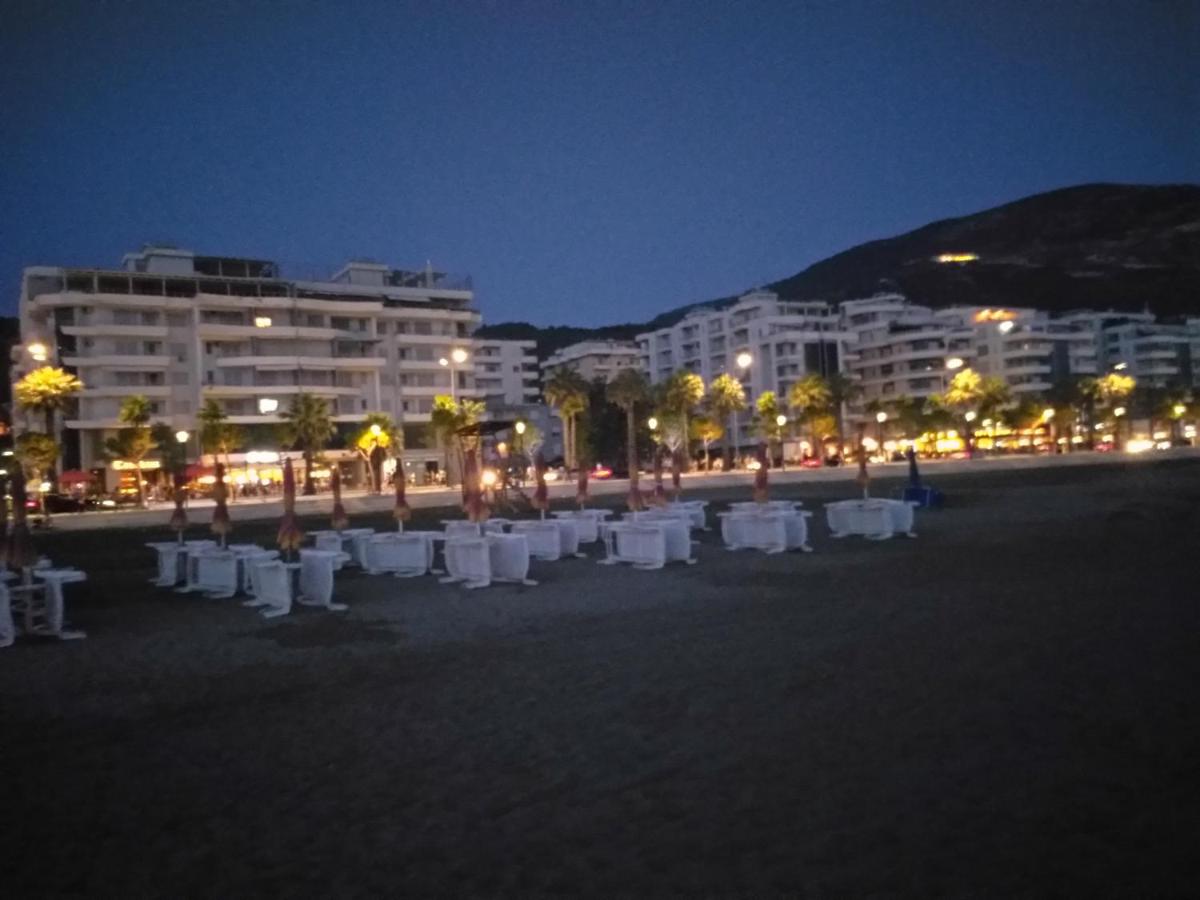 City Beachfront Apartments - Housity