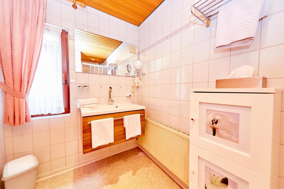 Gasthaus Burkard - Housity