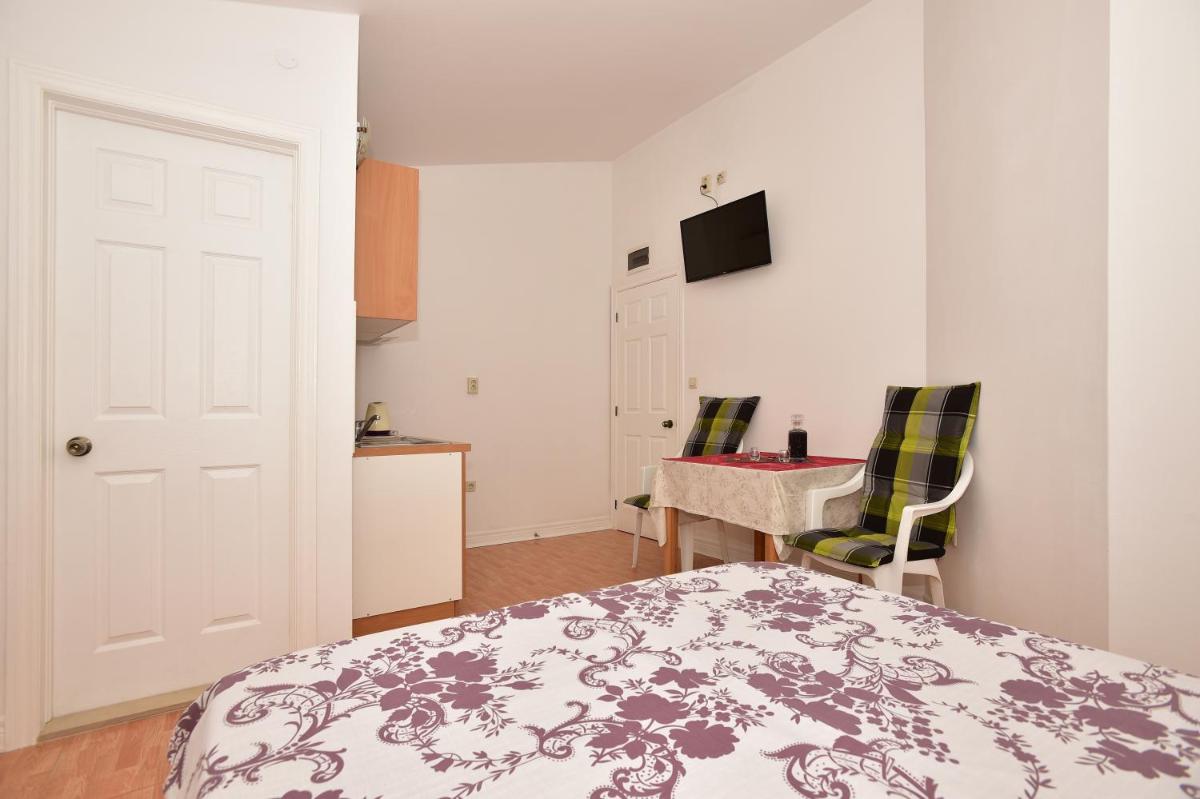 Studio Apartments Antonio - Housity