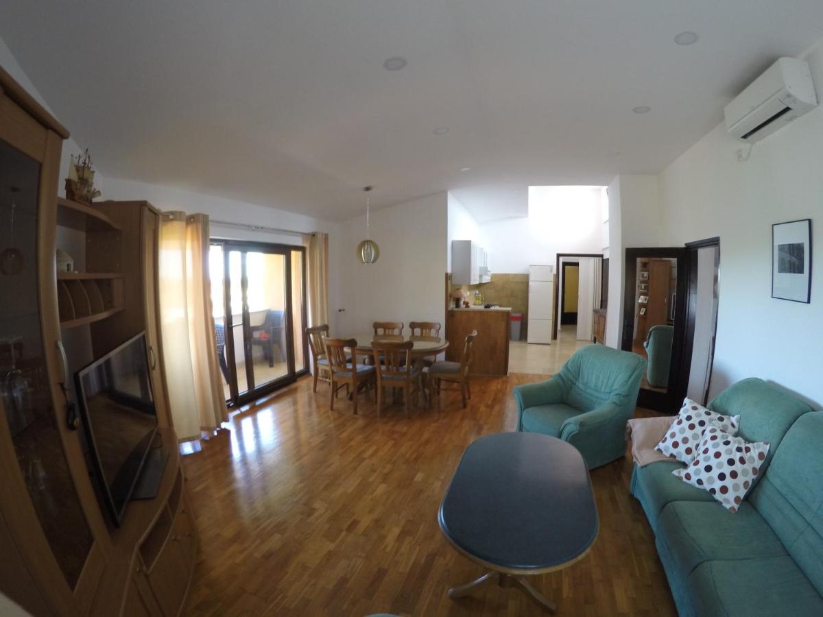 Apartman Koralj - Hizvo