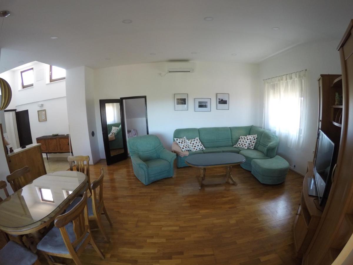 Apartman Koralj - Hizvo