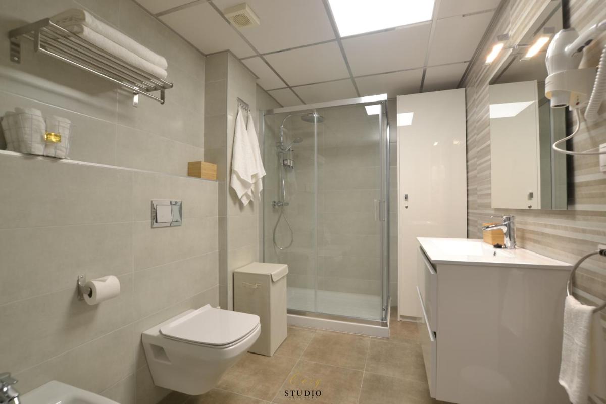 Cozy Studio Alicante - Housity