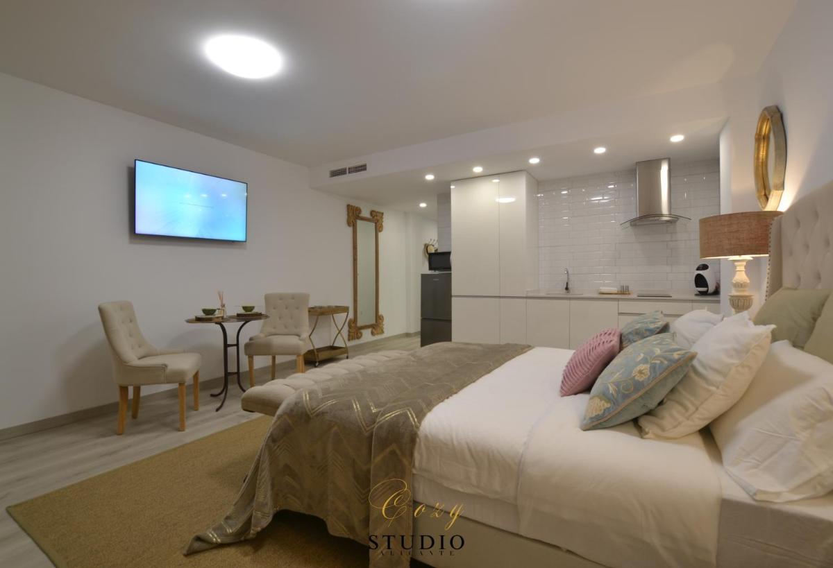 Cozy Studio Alicante - Housity