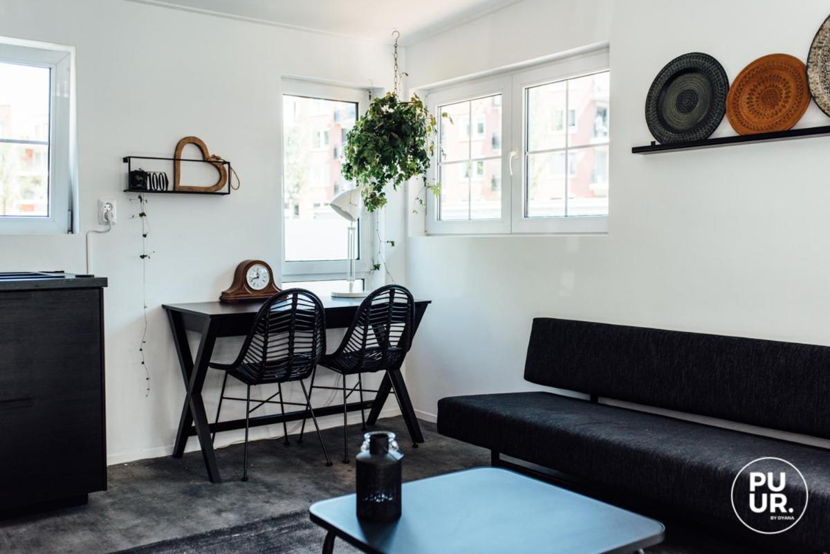 Nummer 100 - 1 - Housity