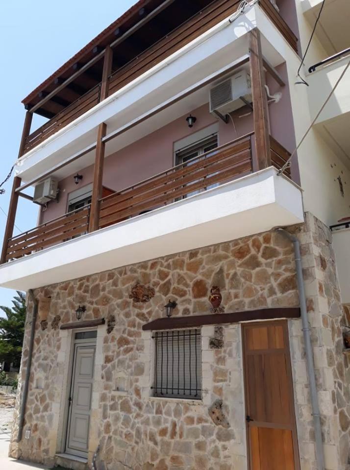Zaros - Housity