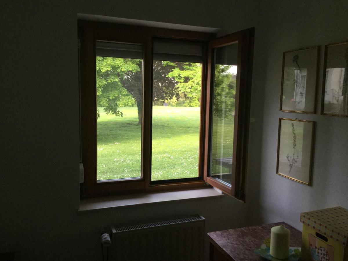 Suitetrails - Apartment EINS - Blick ins Grüne