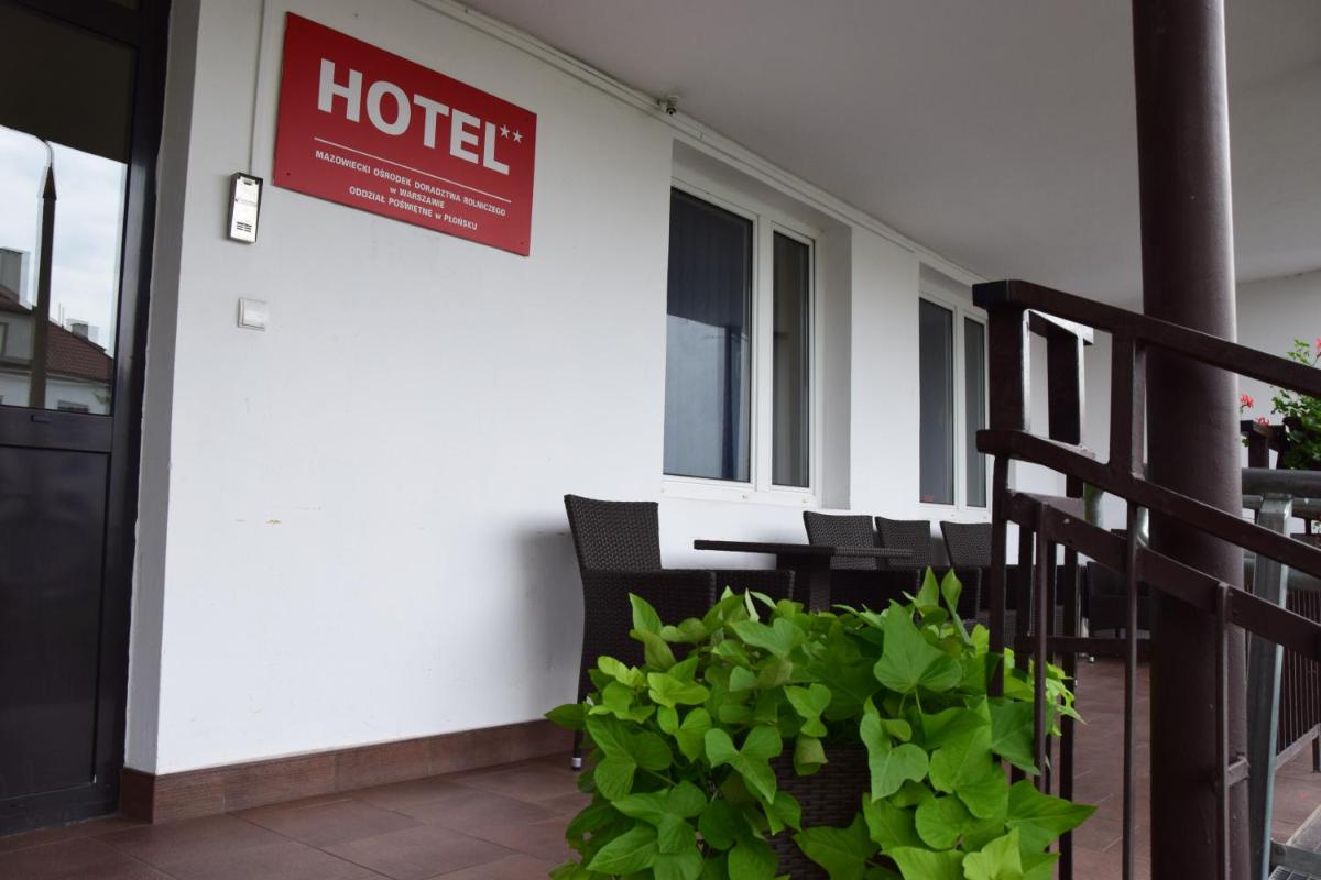 Hotel Poświętne - Housity