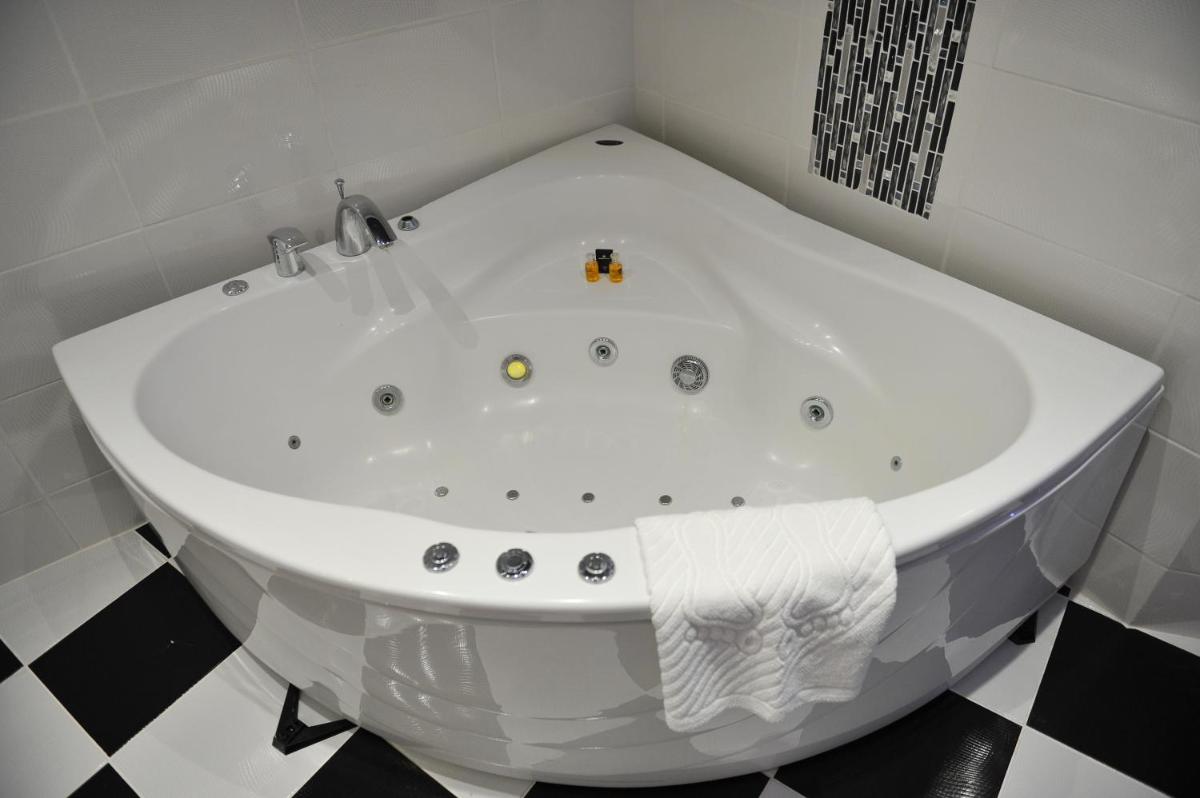 B&B Villa Pipacs - Housity