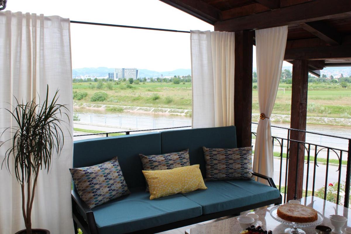 Olad Riverview Townhouse - Housity