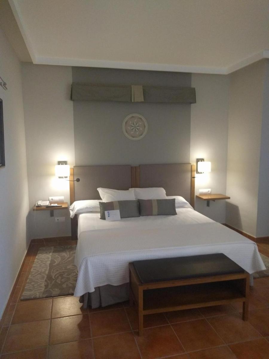 Cama o camas de una habitación en Parador de Lorca