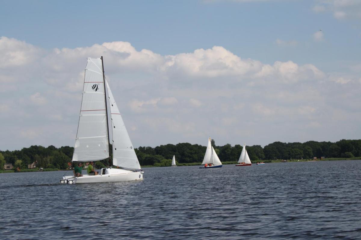 Yachthafenblick - Housity