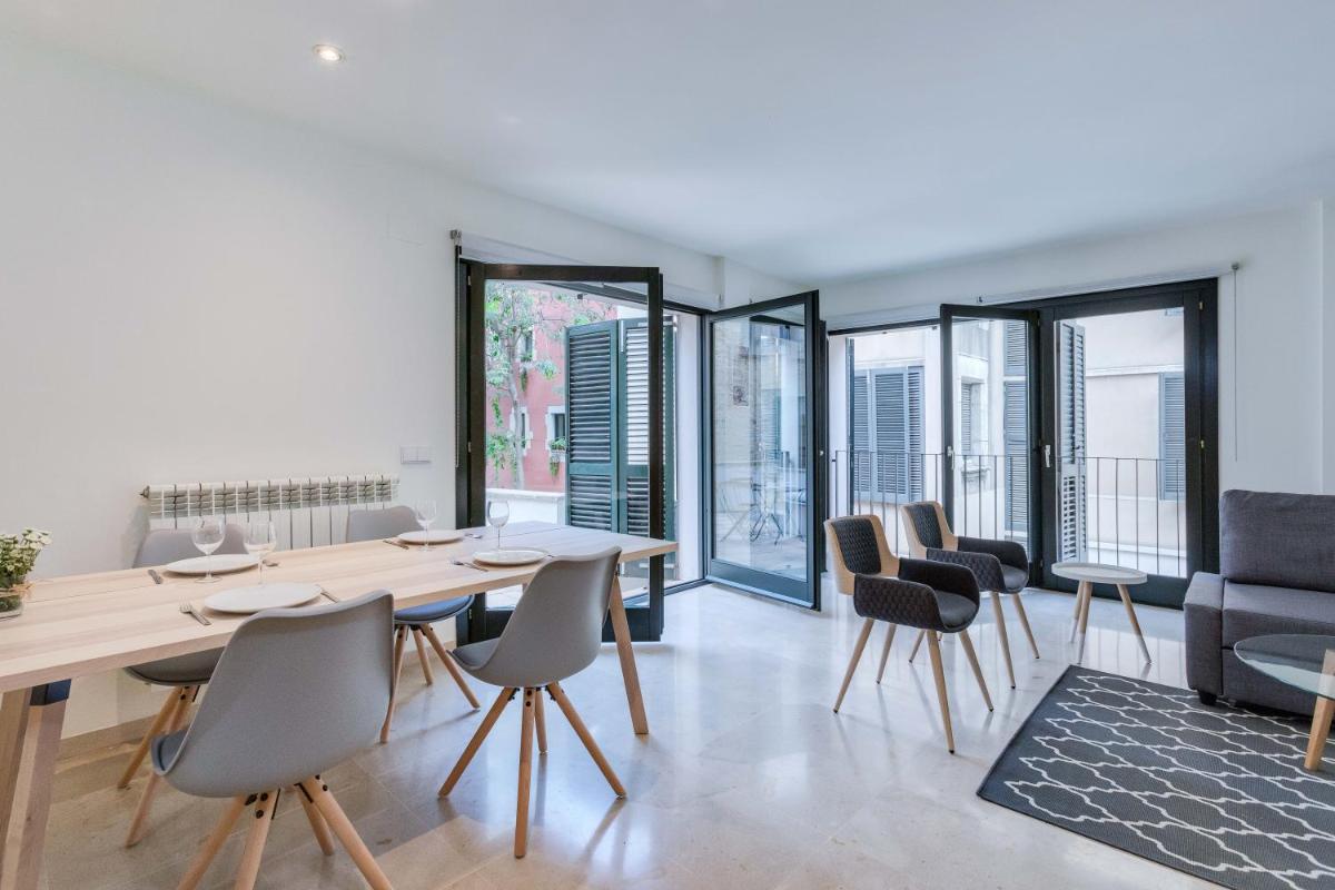 Flateli Pou Rodó 1 - Housity