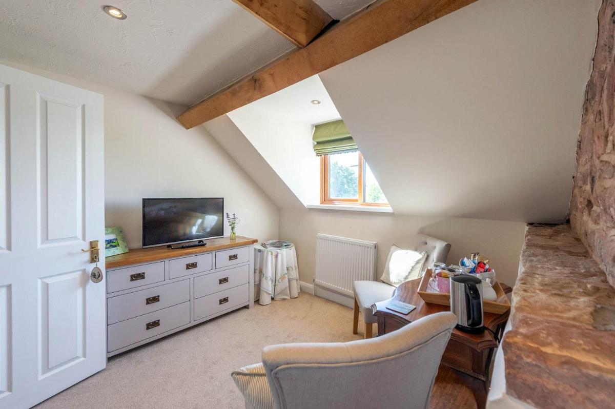 The Dinney B&B - Housity