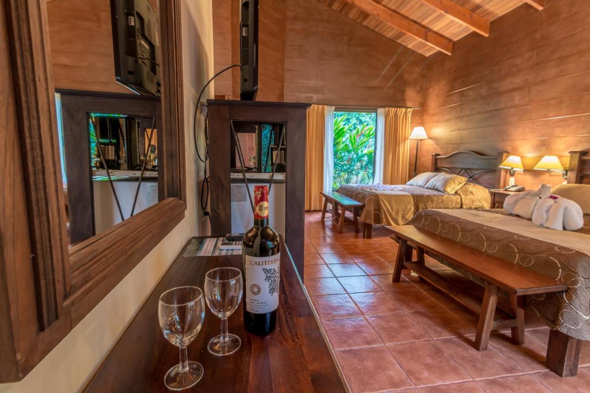 Hotel El Silencio del Campo - Housity