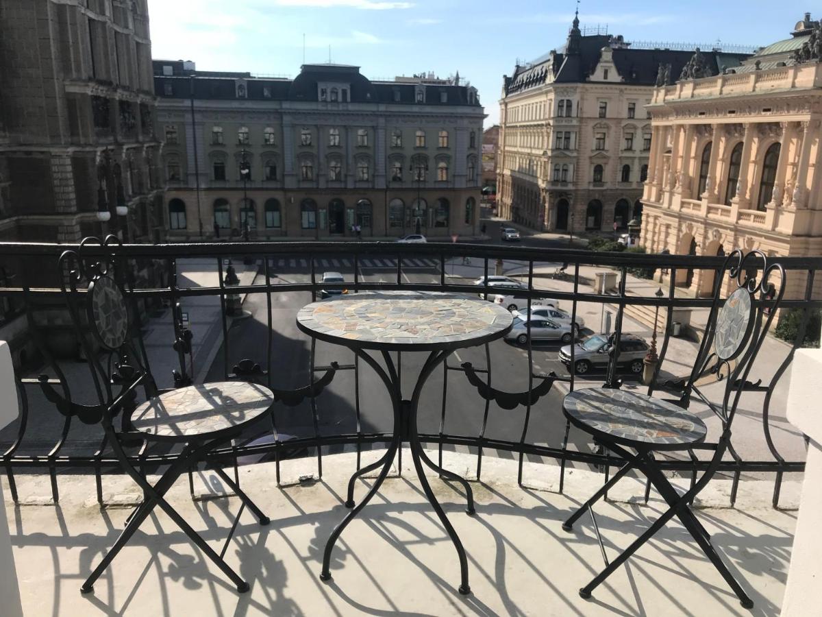 Old Town Boutique Apartments - Housity